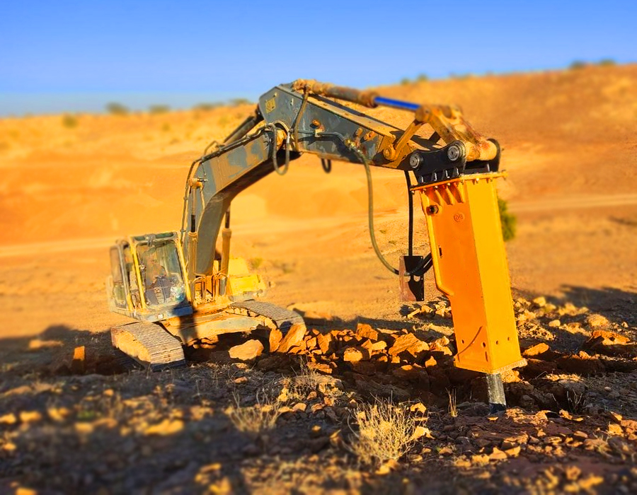 Excavaciones en roca con martillo hidráulico en Barcelona