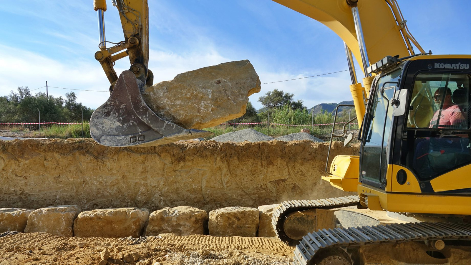 Excavación para muro de contención en Barcelona