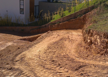 Preparación de plataformas de terreno